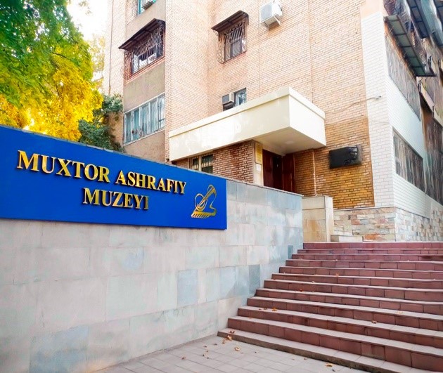Muxtor Ashrafiy uy-muzeyi